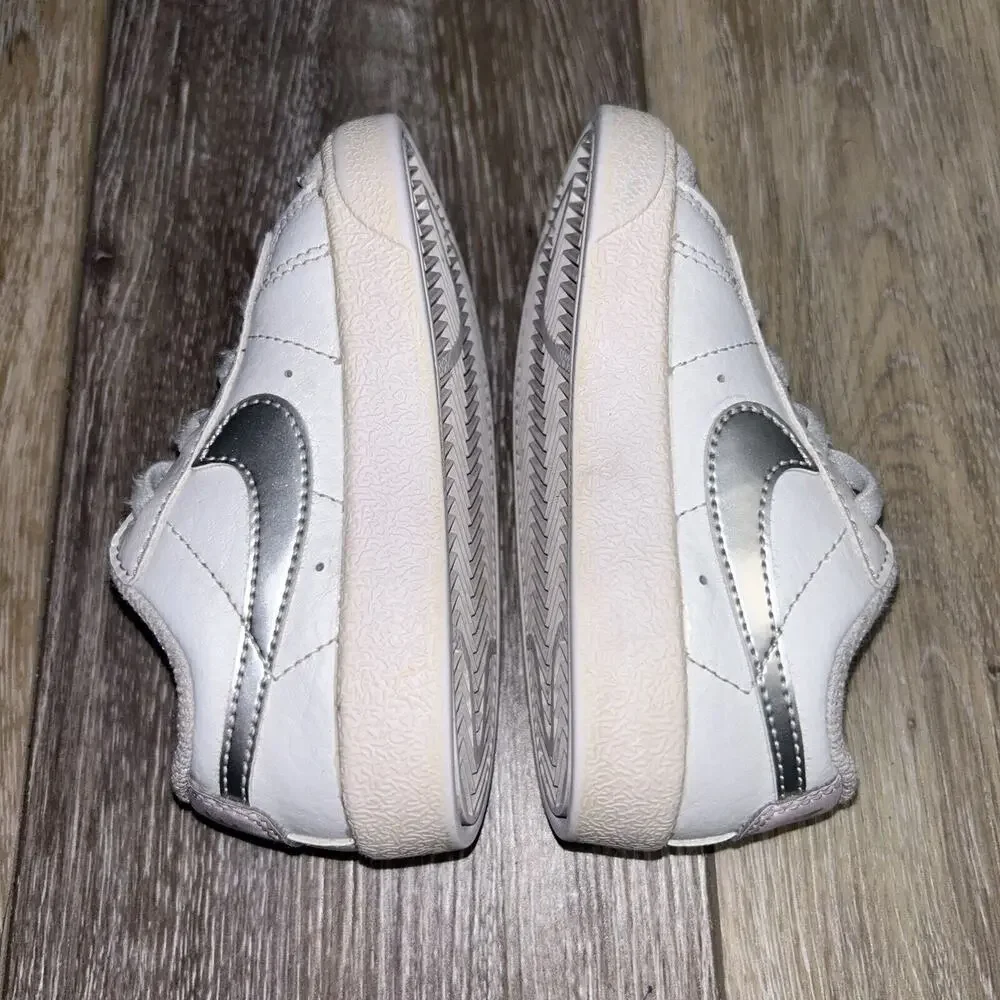 Nike Blazer Low 77 Platinum White Silver DA4076 003 Youth Size 6C Sneaker Shoes